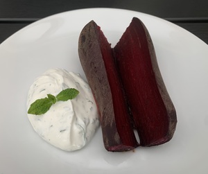 Bagte rødbeder med myntedressing