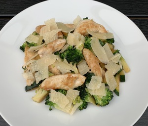 Kylling med broccoli og squash 