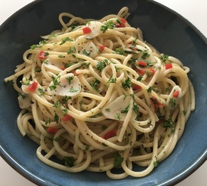 Spaghetti med hvidløg og chili