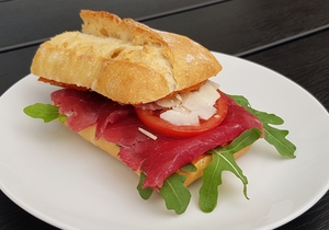 Carpaccio sandwich