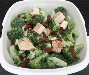 Kyllingesalat med broccoli