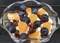 Hytteostdessert med appelsin og blåbær